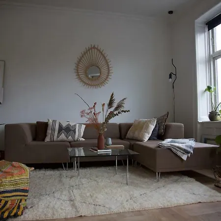 Bright, Comfortable Family Retreat In Fun Norrebro Apartamento *