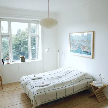 Bright, Comfortable Family Retreat In Fun Norrebro Apartamento
